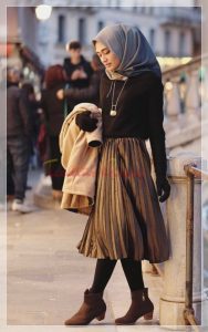Young Hijab Skirt and Pullover Fashion