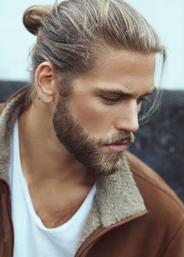 Uzun Erkek Saçı Sakal Modeli