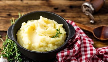 Patates Püresi Tarifi Nasıl Yapılır? Patates Püresi Tarifi Nasıl Yapılır?
