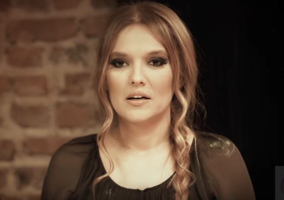 Demet Akalın Saç Rengi ve Modelleri 13 demet akalın saç rengi 2019