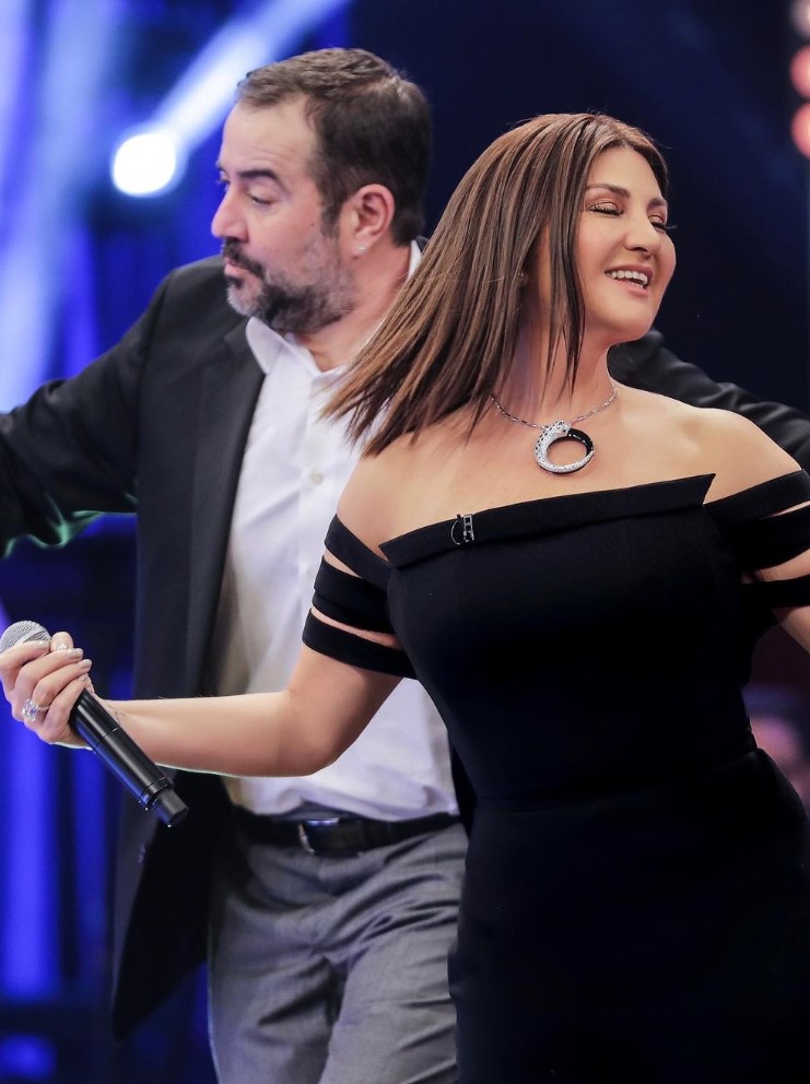 Sibel Can’ın Saç Rengi 14 Sibel Can düz kısa saç stili